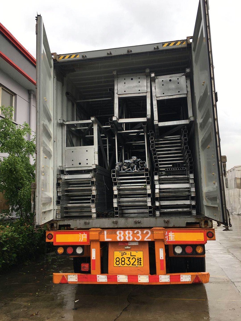 臺(tái)灣俊鼎機(jī)械廠柔性大門(mén)出貨