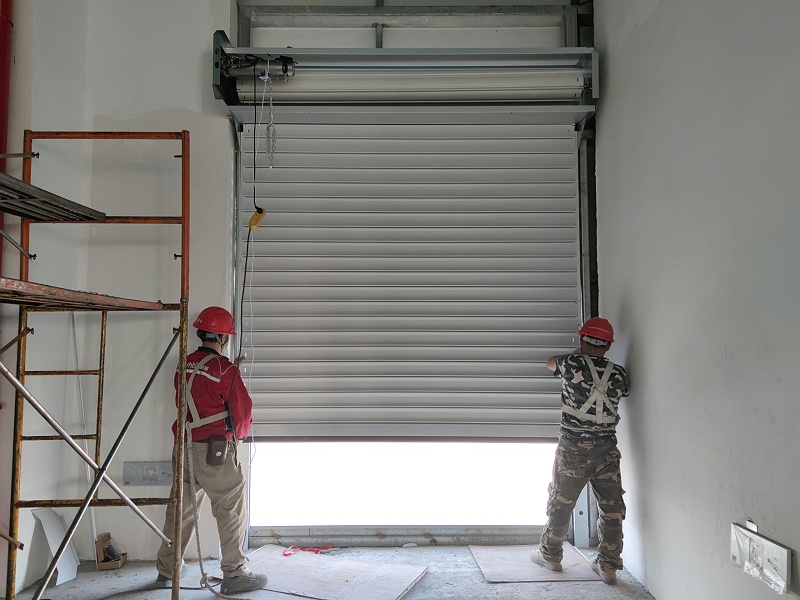 電動(dòng)防風(fēng)卷簾門(mén)