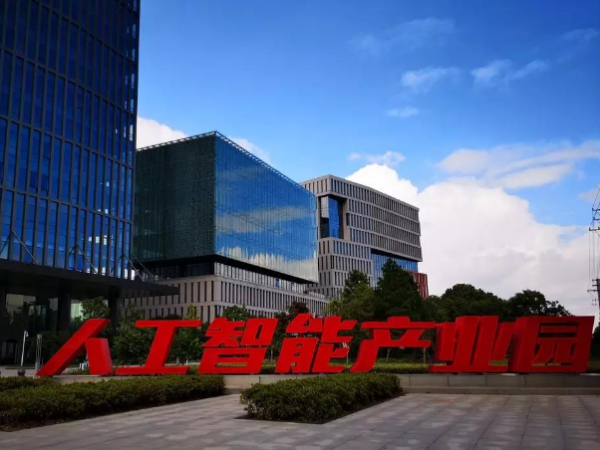 鋁合金卷簾門走進蘇州加美人工智能科技有限公司